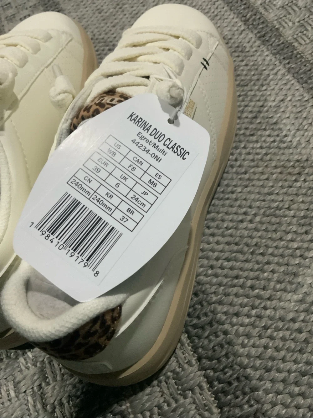 HEYDUDE Karina Duo Classic Women’s Sneakers White Leopard Size 8 NWT